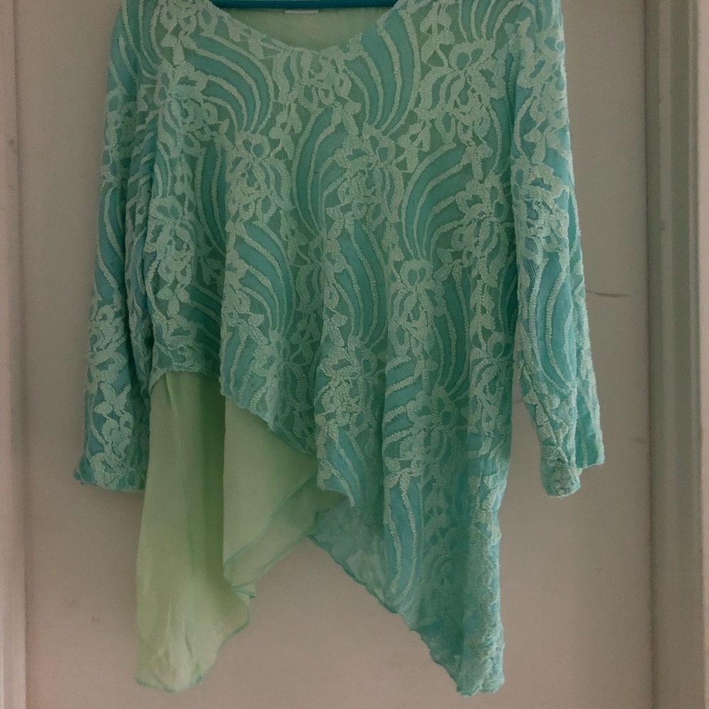 Gorgeous light Aqua Lace Tiered Top Size L